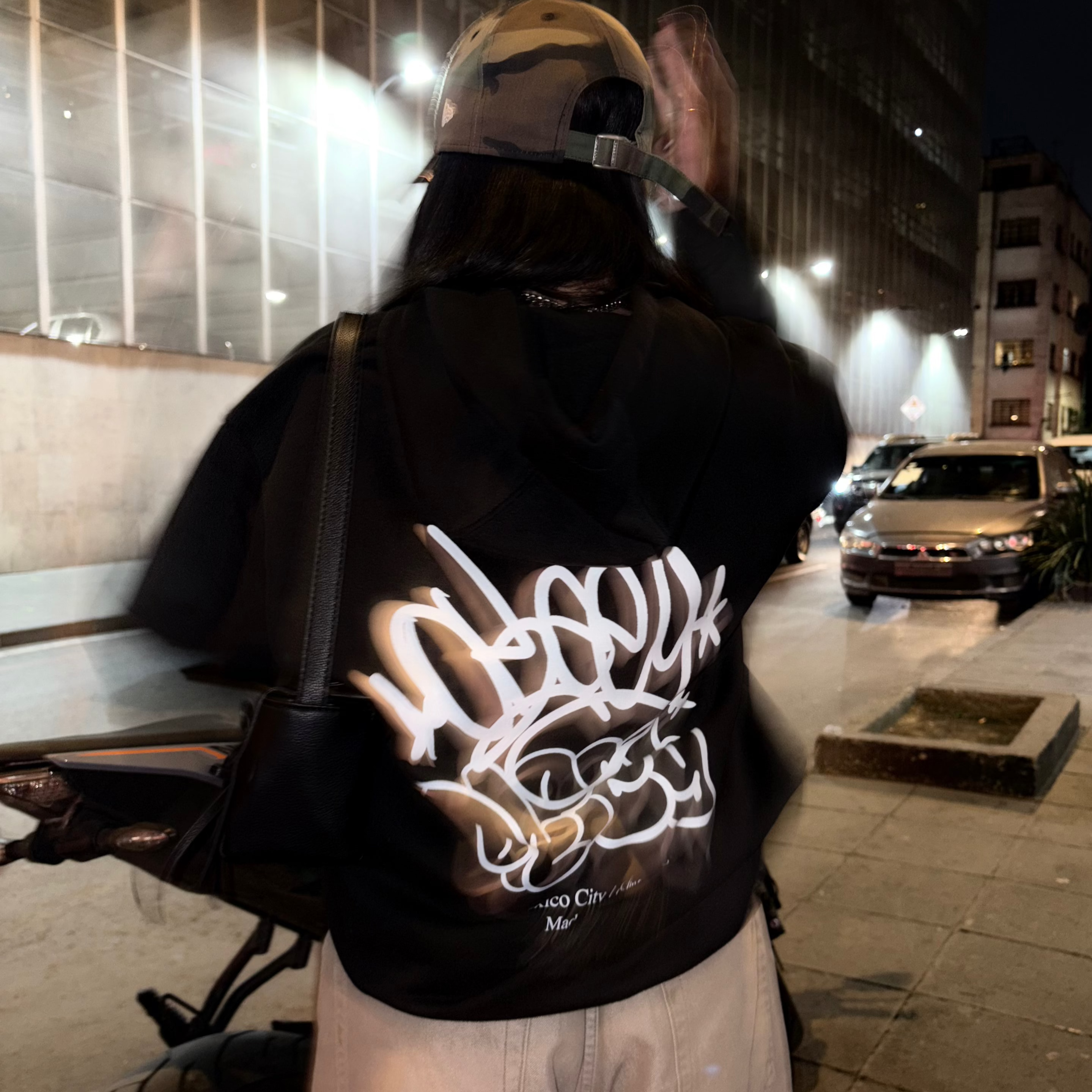 OKEEY TAG ( BLACK HOODIE )